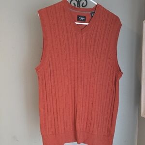 Haggar Men's V-Neck Sweater Vest in Rust Size XL